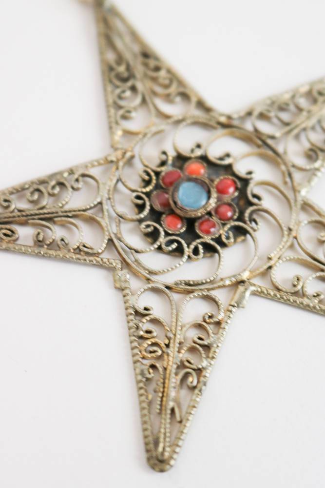 1970s Filigree Star Necklace - Floria Vintage